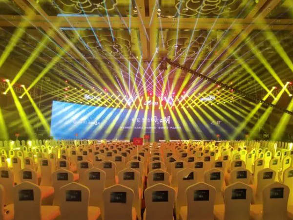 租燈光音響找鑫禾舞美提供服務與幫助