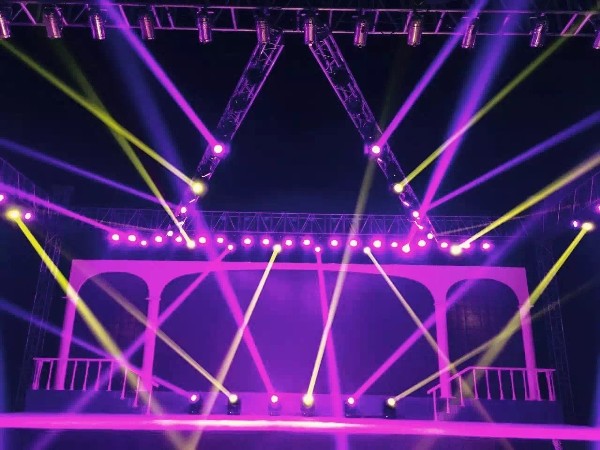 選擇杭州演出燈光租賃公司的時(shí)候，應(yīng)考慮什么？