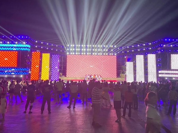 演出舞臺設(shè)備租與買差別如此大