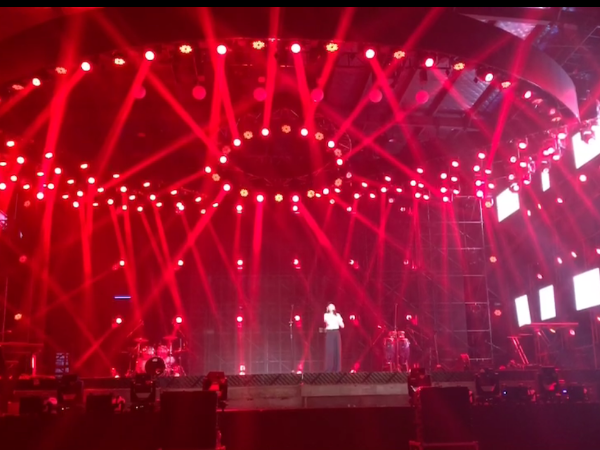 在你看到這場舞臺搭建效果圖之前，千萬不要選其他