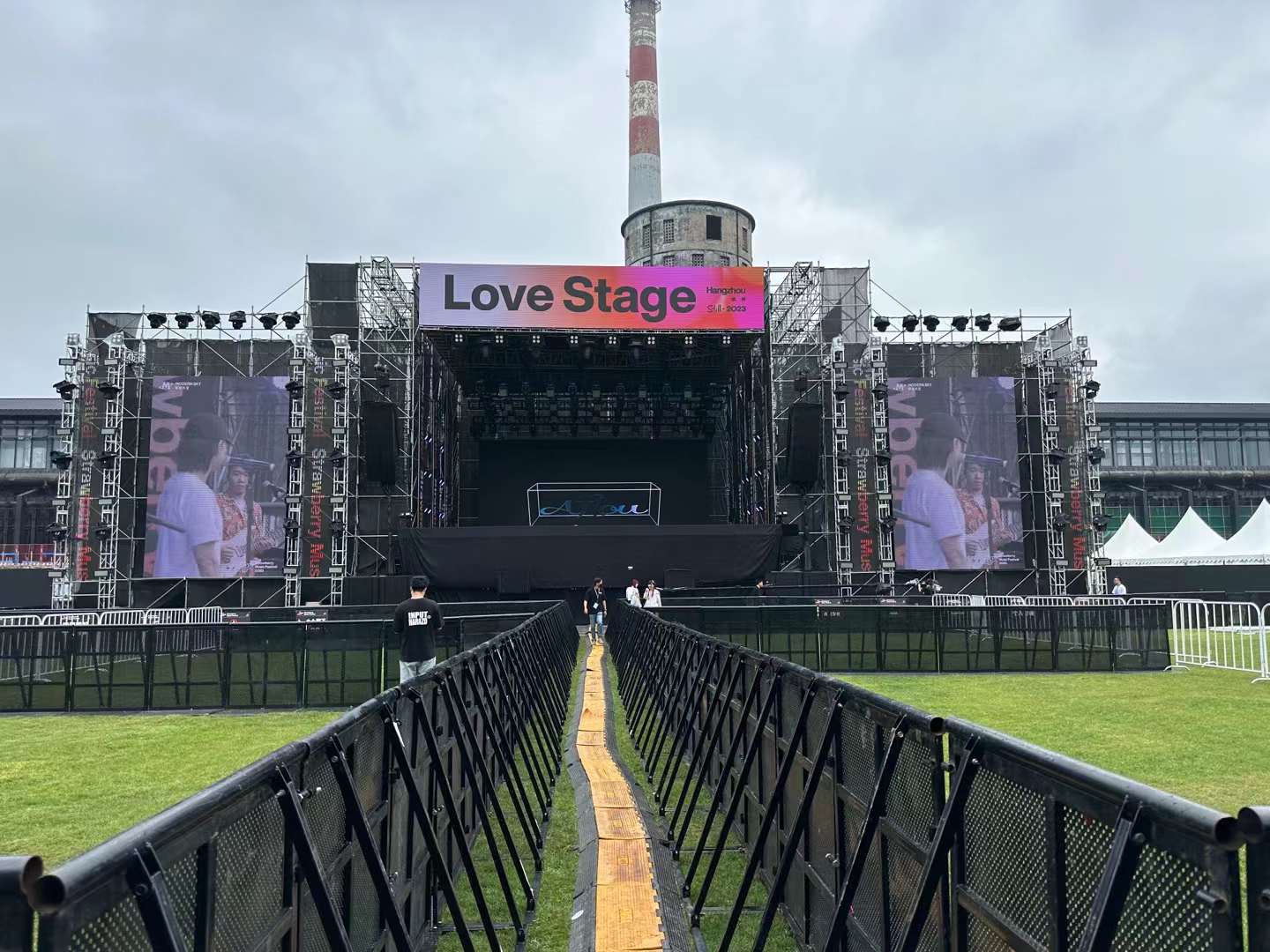 層層篩選對比報價挑選正規(guī)專業(yè)燈光租賃公司秘訣