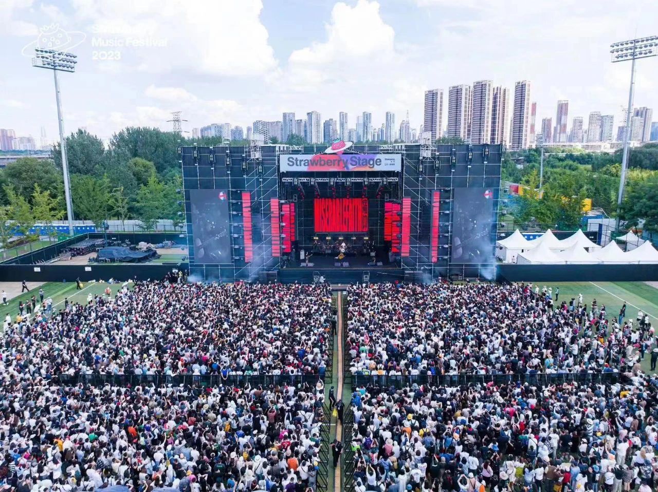 鑫禾舞美幫助消費(fèi)者解決租賃設(shè)備時(shí)的顧慮