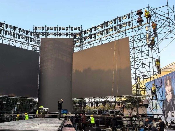 春節(jié)前活動扎堆，鑫禾舞美以專業(yè)鑄就高光舞臺