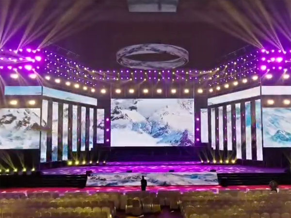 奉化設區三周年文藝晚會舞臺租賃案例