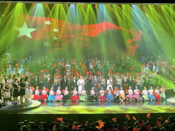 禮贊新中國，奮進新時代燈光租賃案例