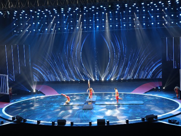 鑫禾舞美舞臺燈光租賃服務優(yōu)勢