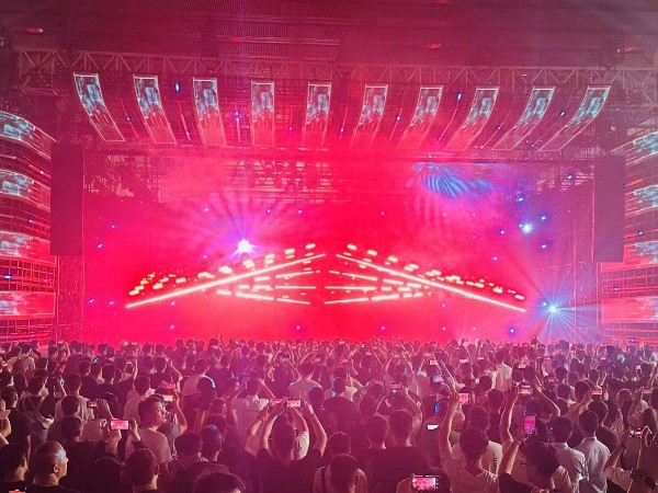 挑選演出舞臺燈光租賃設備一站式服務企業